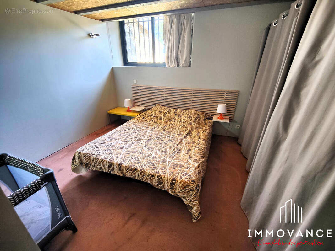 Maison à VIOLS-EN-LAVAL