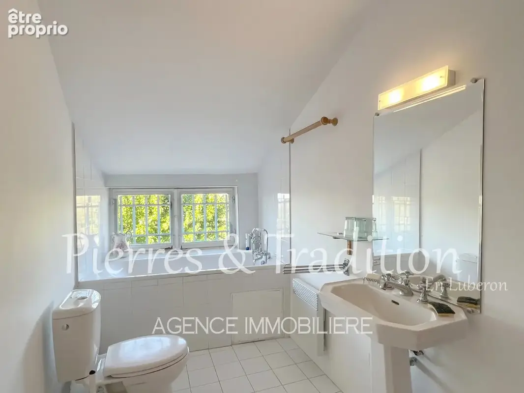 Propriété à St Saturnin les Apt avec vue et piscine - photo 12