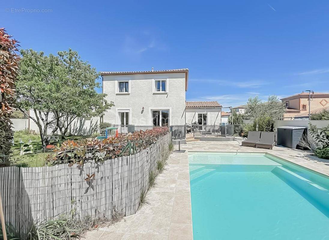 Maison à POMEROLS