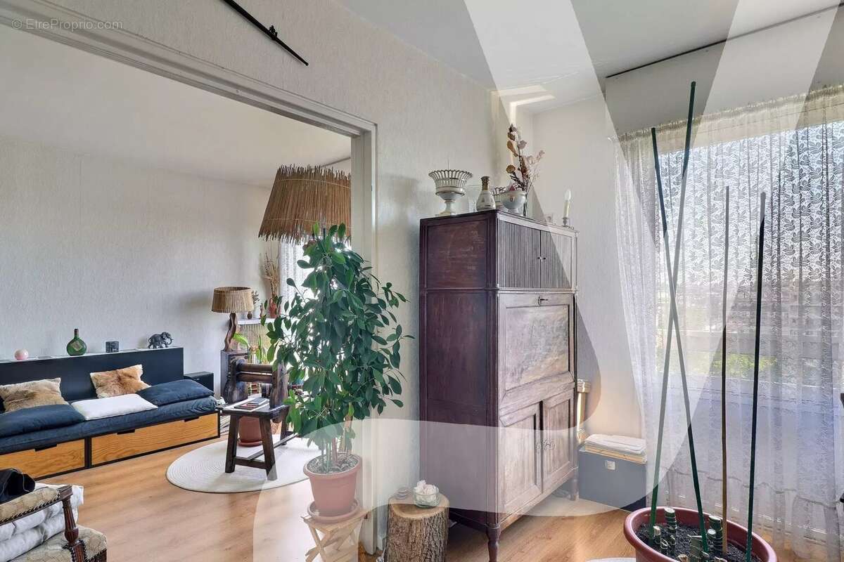 Appartement à PARIS-12E