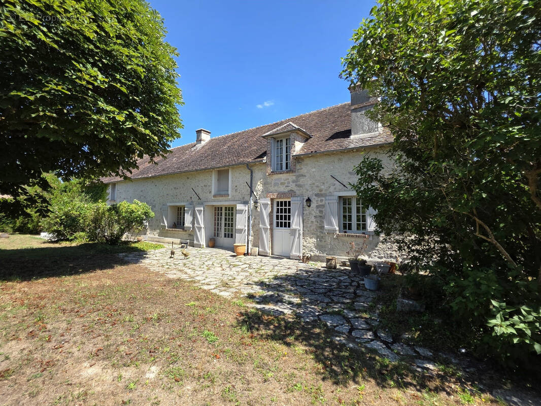 Maison à FONTAINEBLEAU