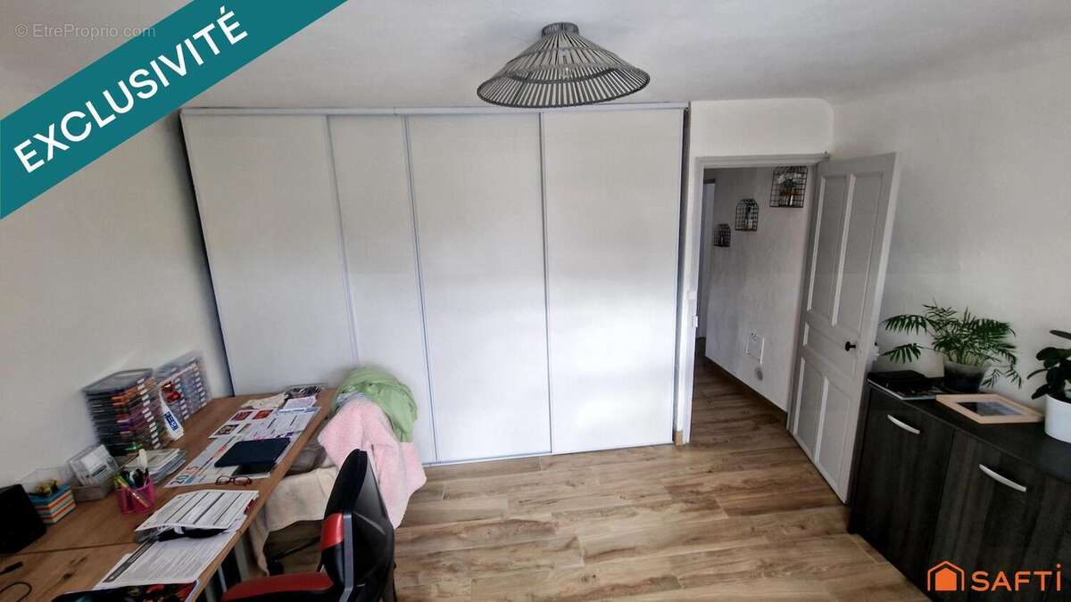 Maison 280 m² à Bellaffaire  - photo 7
