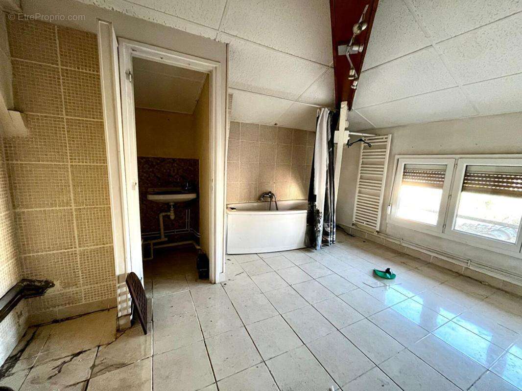 Appartement à CHATILLON