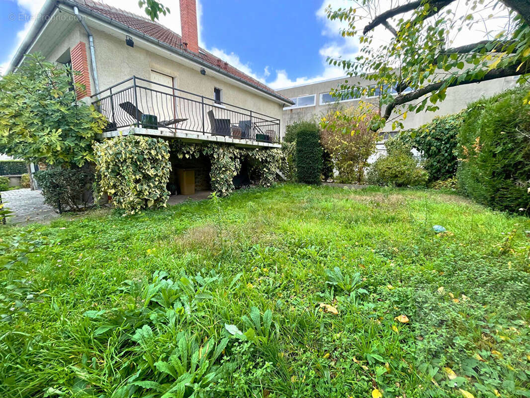 Maison à NEUILLY-PLAISANCE