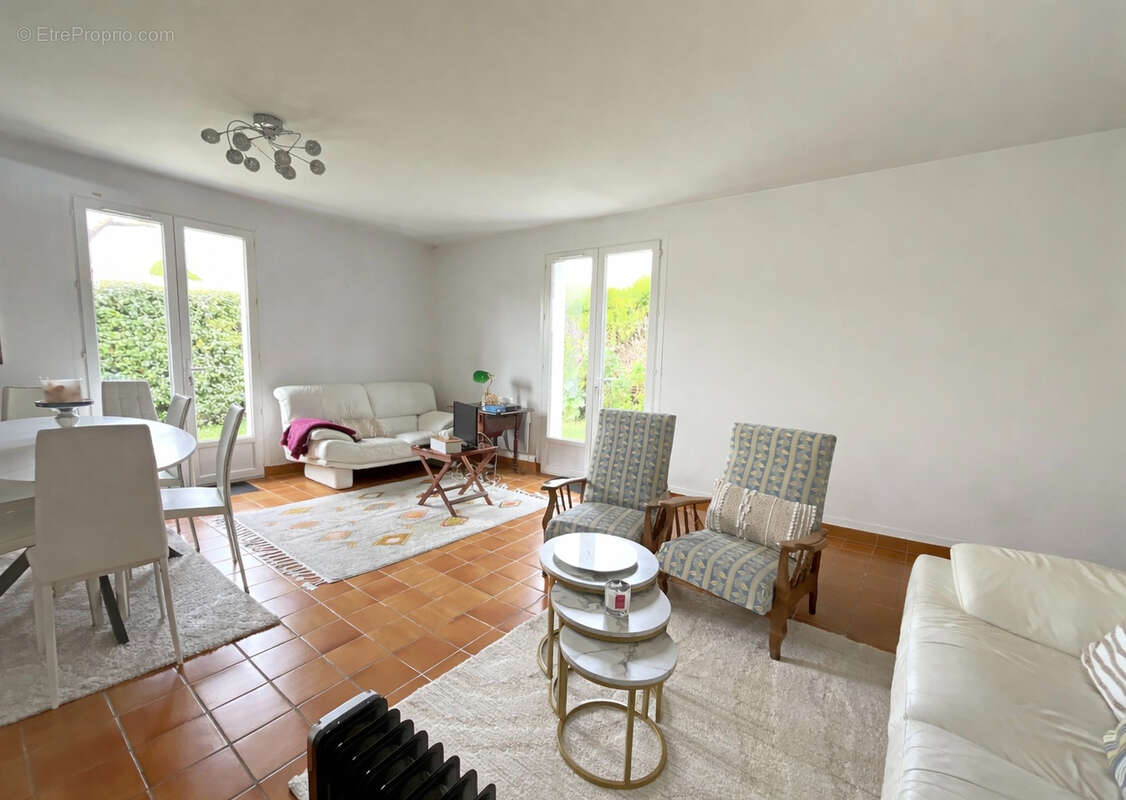 Maison à VAUX-SUR-MER
