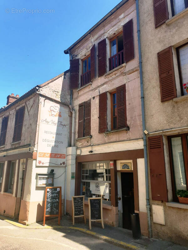 Appartement à VETHEUIL
