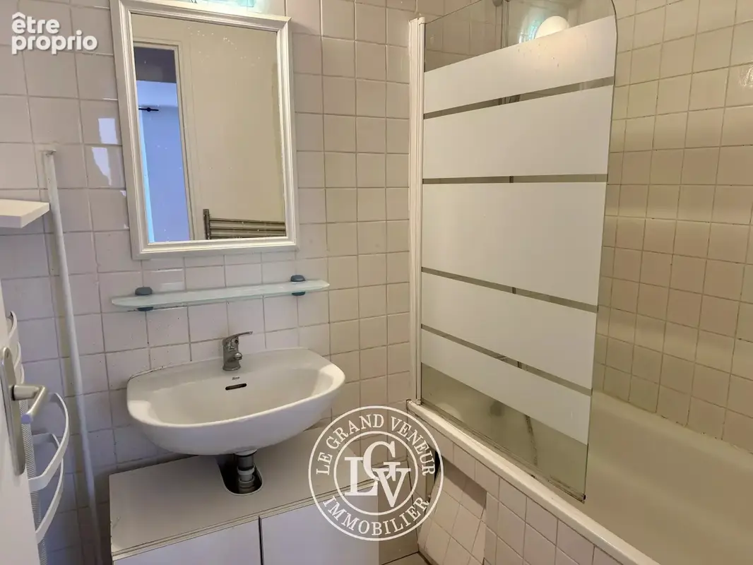 Fontainebleau hypercentre - appartement f2  de 48 m2 - photo 12