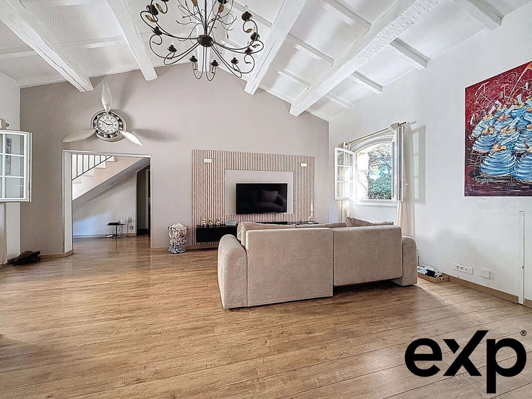 Maison à SAINT-RAPHAEL