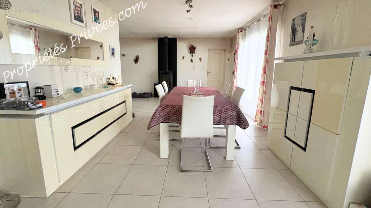 Maison Monthou Sur Bievre 10 pièce(s) 135 m2 - photo 10