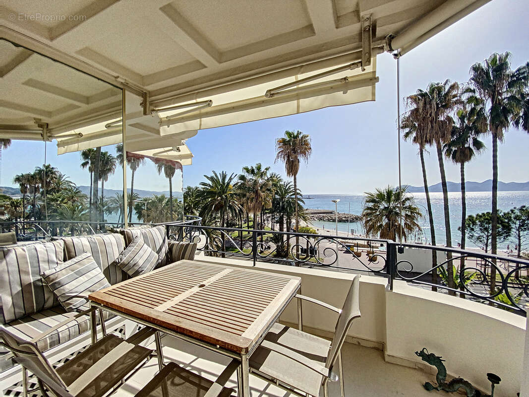 Appartement à CANNES