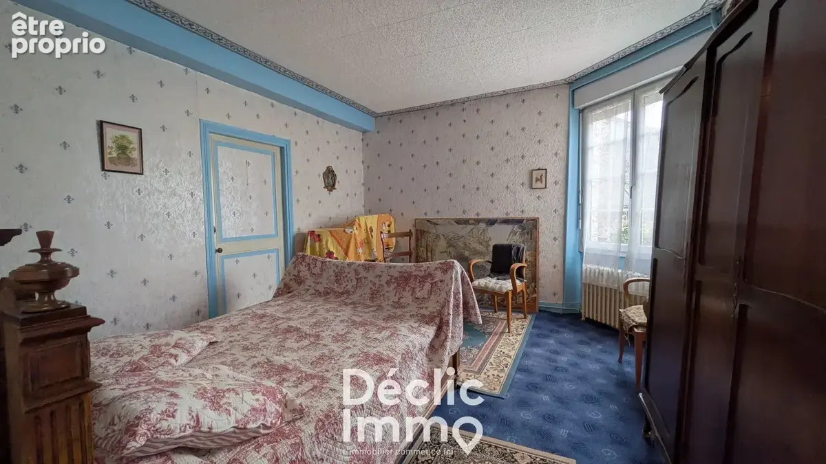 Maison familiale avec garage, dépendances et grenier aménageable à Champagne-Mouton - photo 11