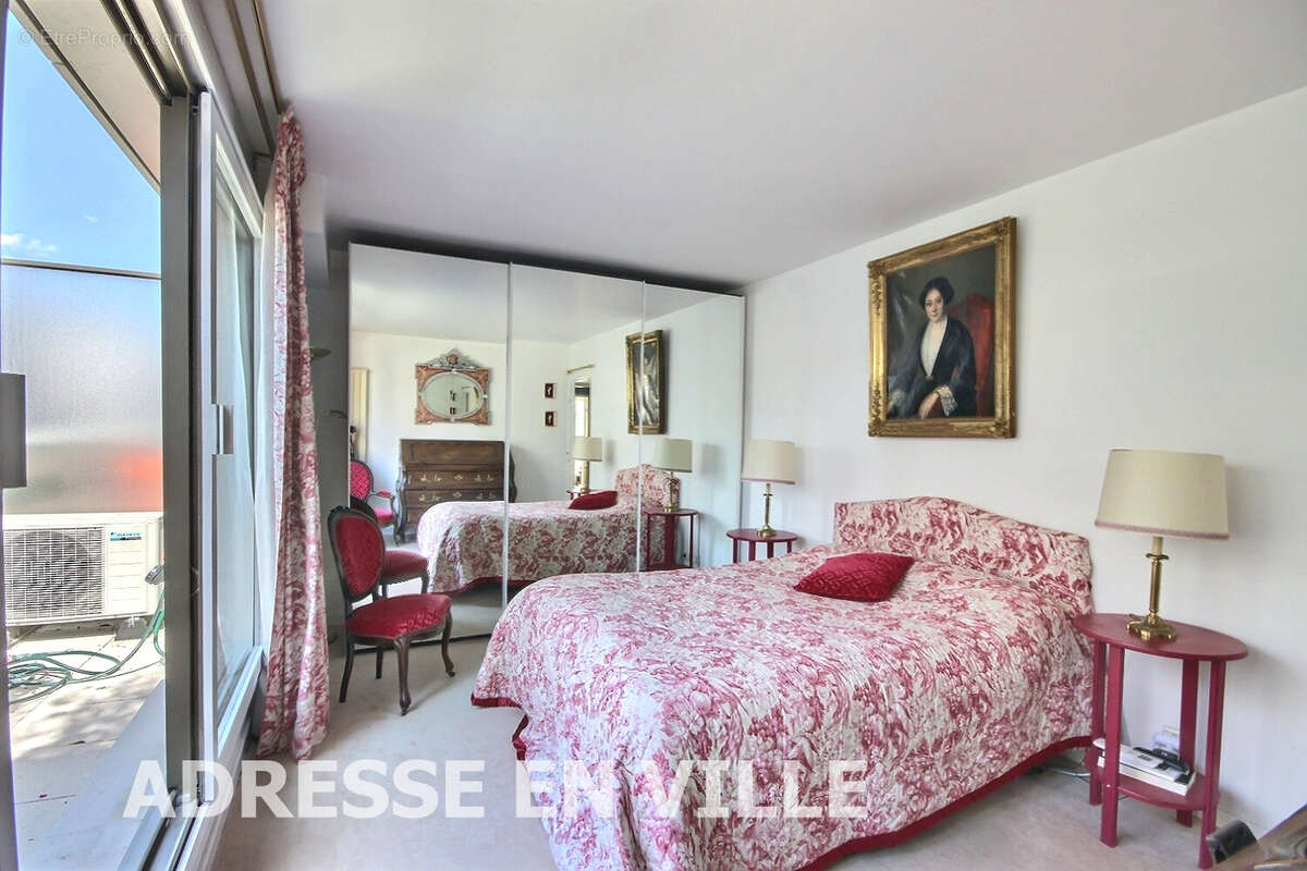 Appartement à LEVALLOIS-PERRET