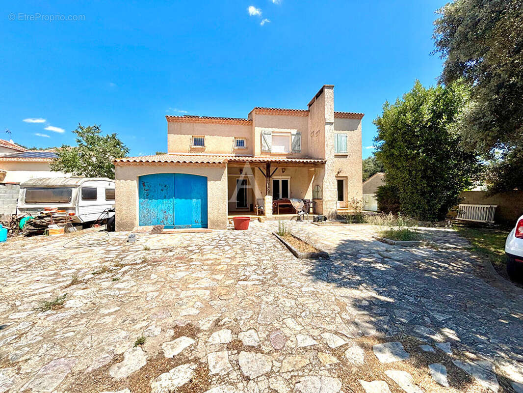 Maison à VILLEVEYRAC