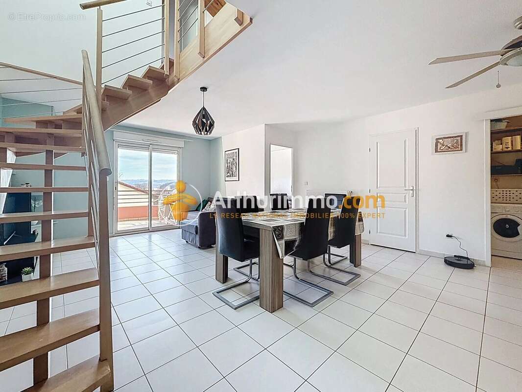 Appartement à BOURGOIN-JALLIEU