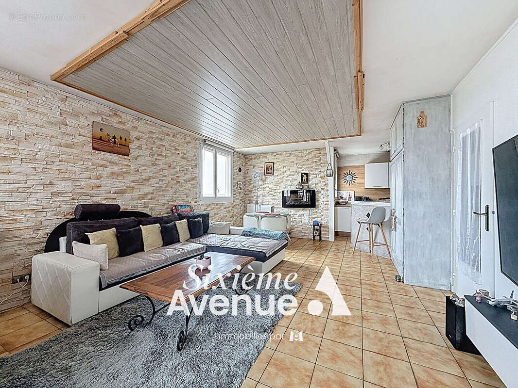 Appartement à VAULX-EN-VELIN