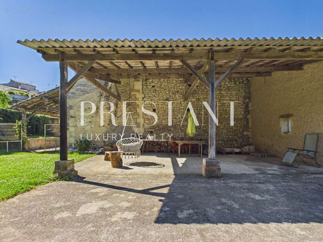 Maison à SAINT-BRICE