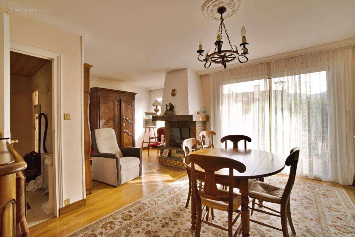 Maison à SAINT-GERMAIN-AU-MONT-D'OR