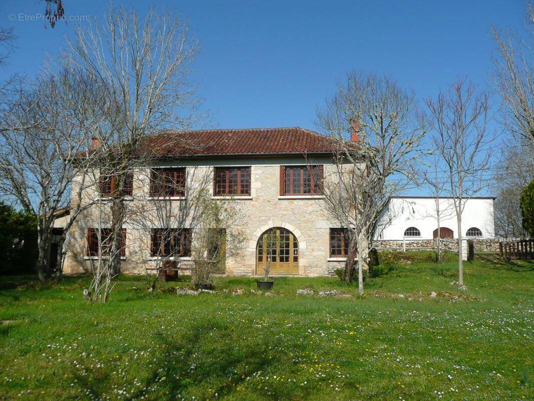 Maison à MONTSALES