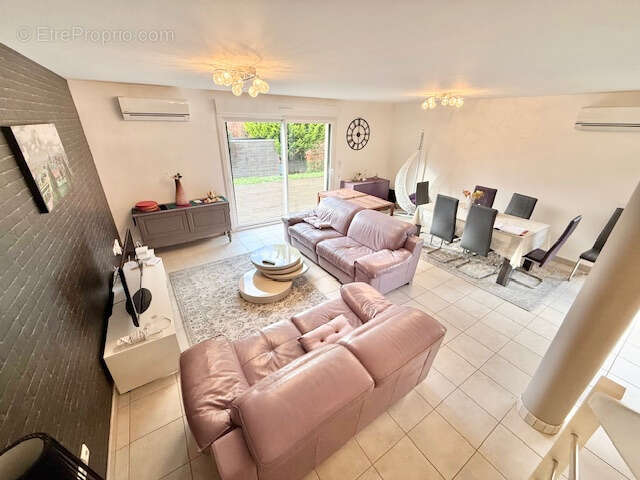 Maison à DIVONNE-LES-BAINS