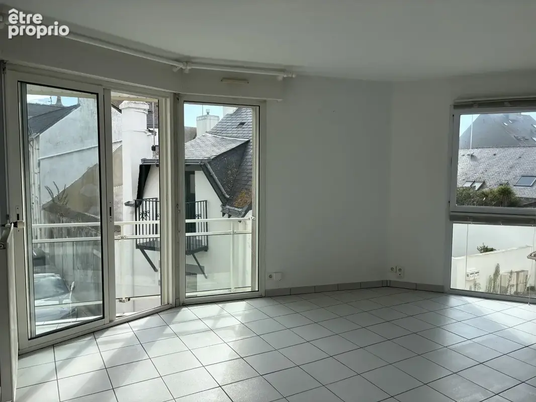 La turballe - maison de ville - centre ville - tout a pied - grand garage - espace de stockage - photo 5