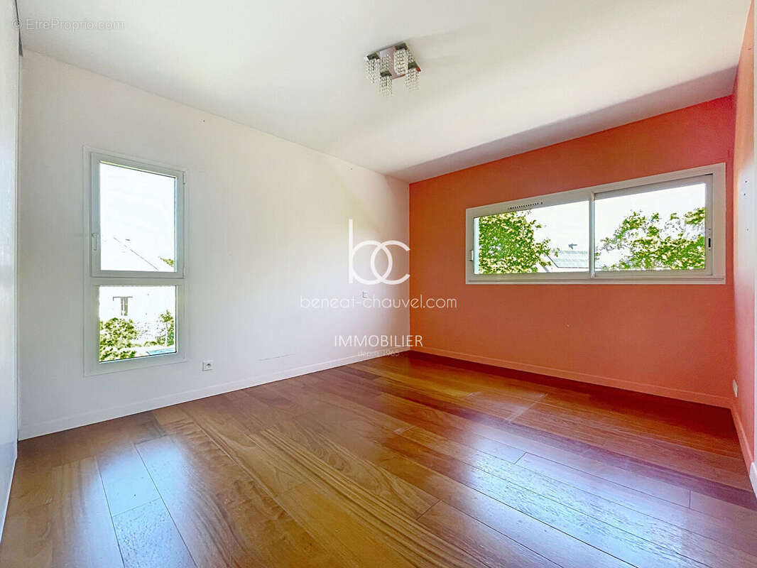 Maison d'architecte de 186.32 m² - Havre de paix à Vannes - photo 12