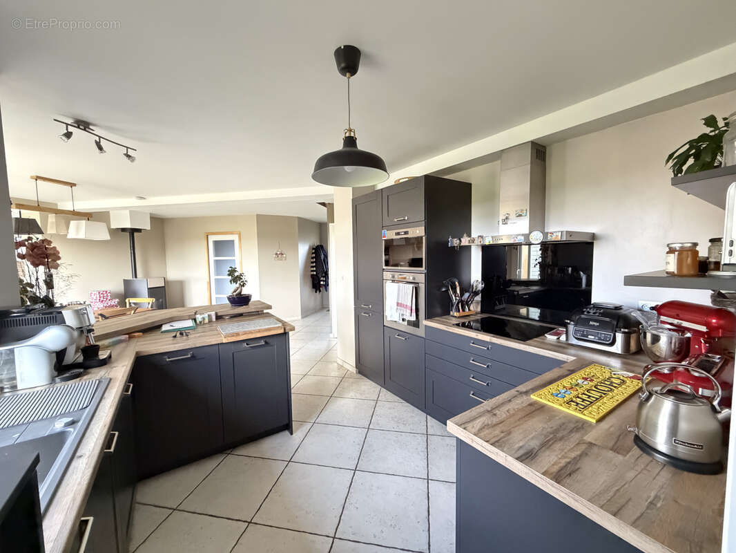 Maison à JOUE-L&#039;ABBE