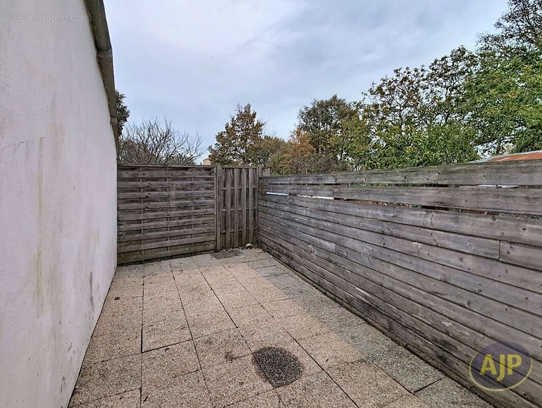 Appartement à SAINT-ANDRE-TREIZE-VOIES