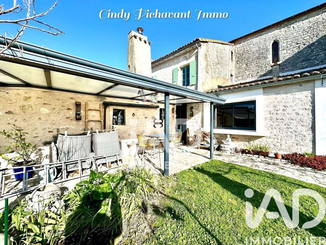 Photo 2 - Maison à MORNAC-SUR-SEUDRE
