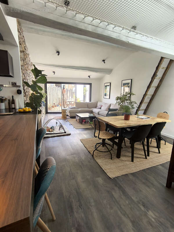 Maison à SAINT-LAURENT-DE-LA-CABRERISSE