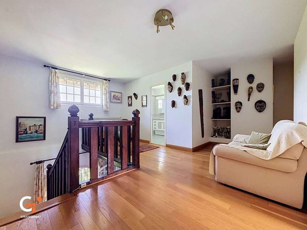 Charmant cottage de 210 m² à Bihorel - photo 10