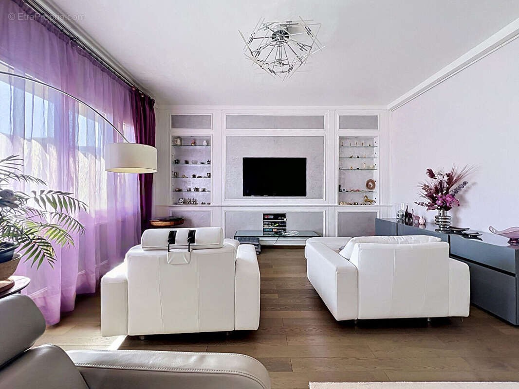 Appartement à MARSEILLE-8E