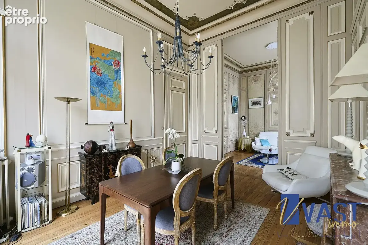 Maison 9 pièces 270 m² à vendre à Lille (59800) - photo 2