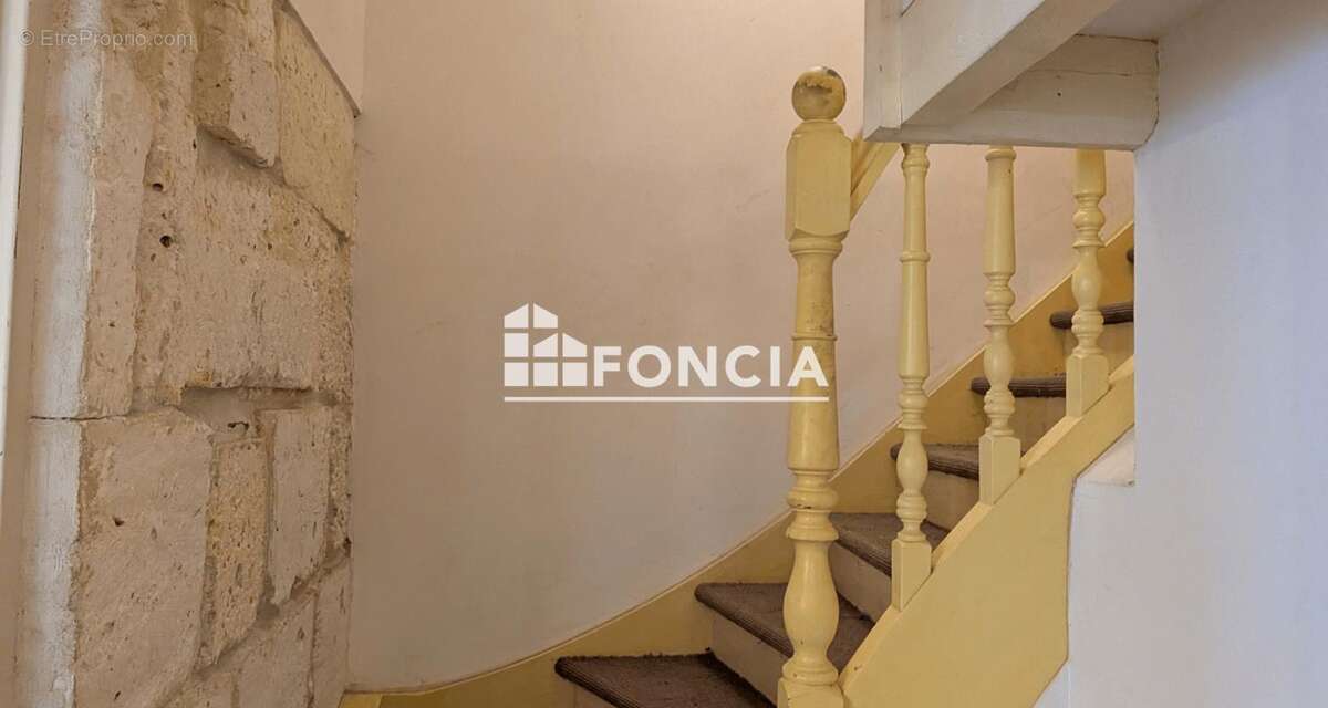 Maison à AGONAC