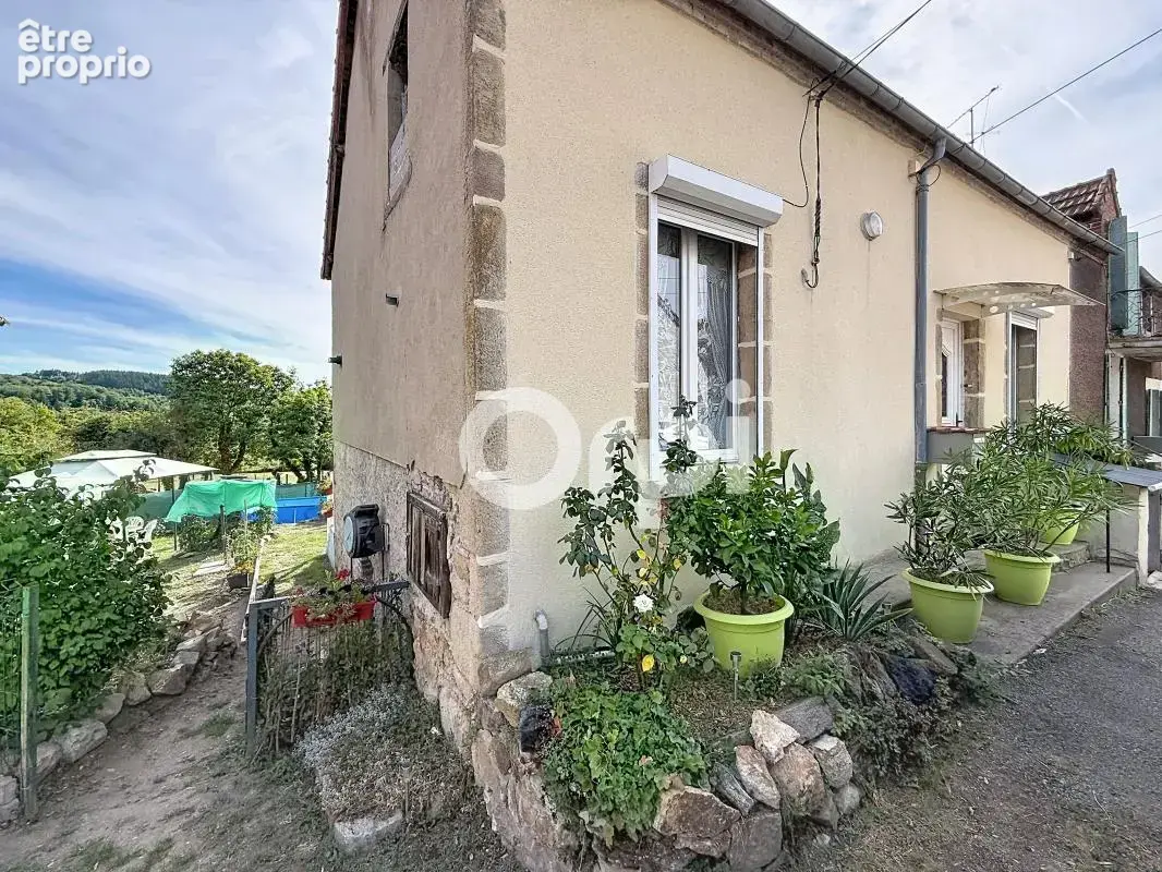 Photo Maison à Saint-Eloy-Les-Mines au prix de 76 990€