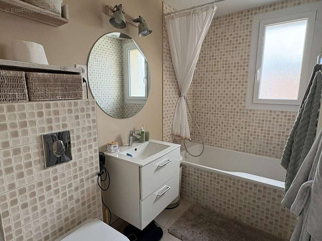 Maison à BOURG-DE-PEAGE