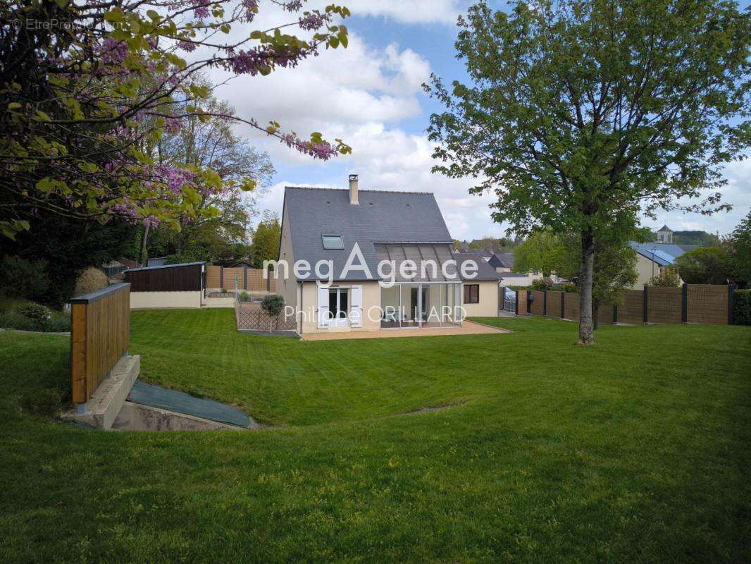 Maison à CHAZE-HENRY