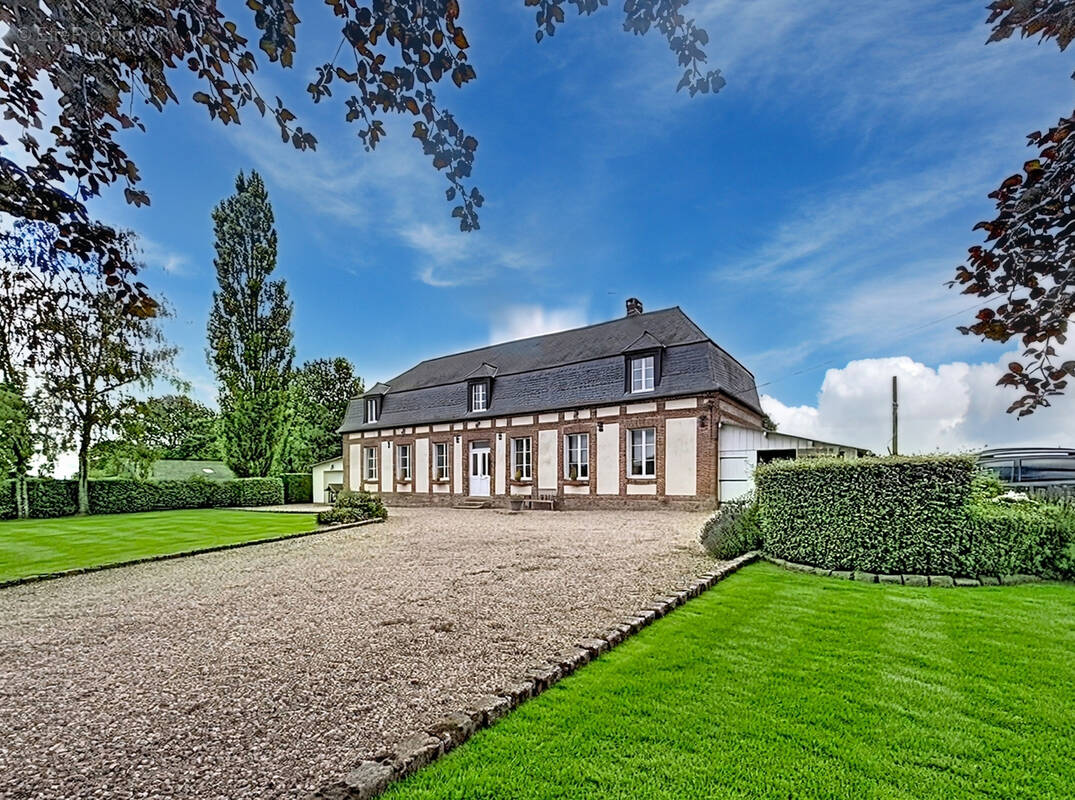 Maison à HUGLEVILLE-EN-CAUX