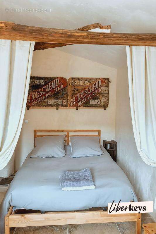 Maison à LA PALUD-SUR-VERDON