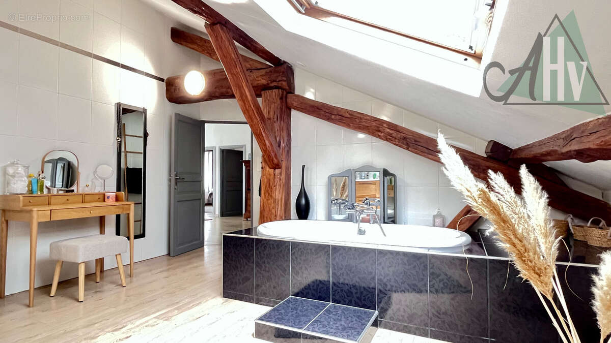 Maison à BANNOST-VILLEGAGNON