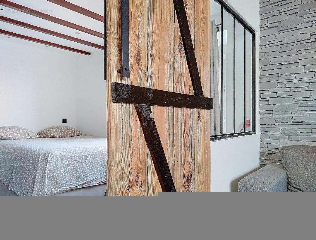 Appartement à VALLAURIS