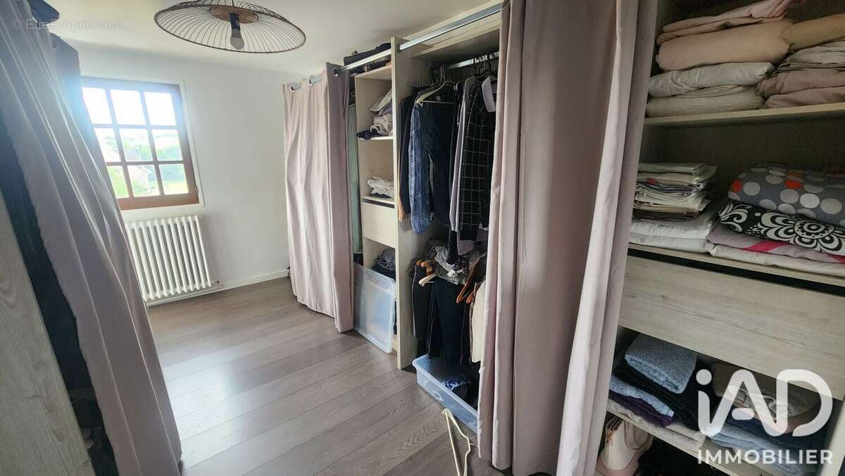Maison 203 m² à Sigy-En-Bray  - photo 8