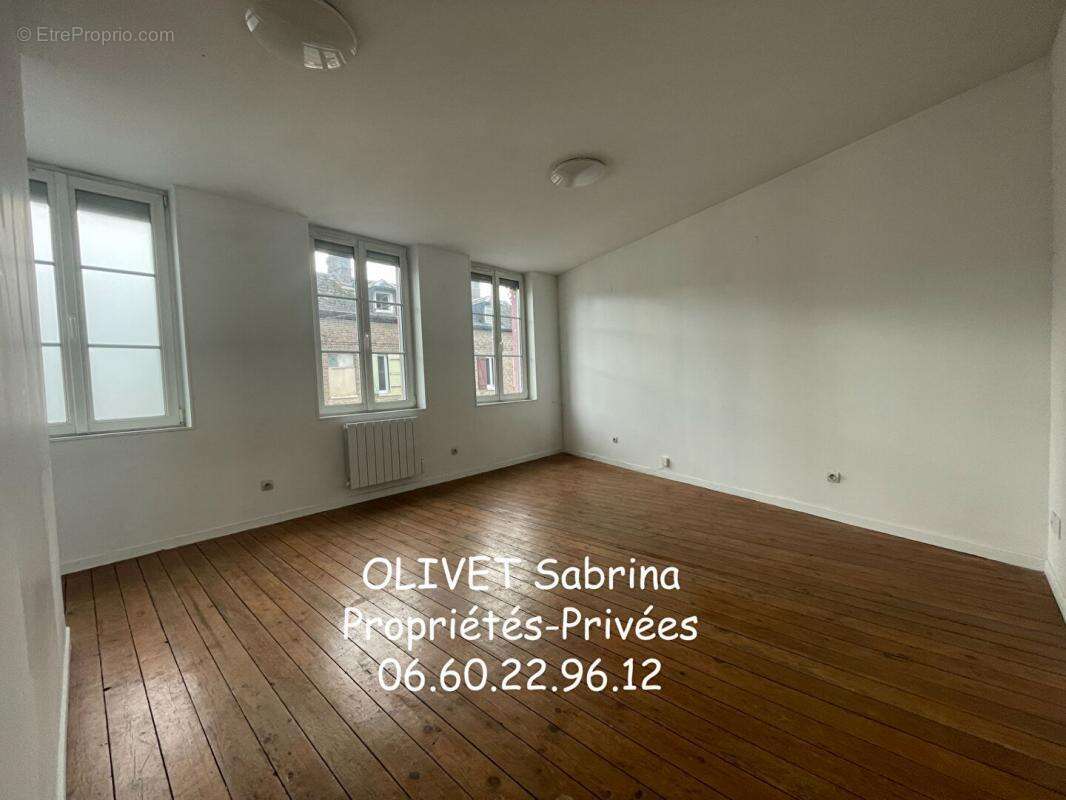 Appartement à PONT-SAINT-PIERRE