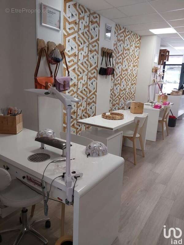 Photo 8 - Commerce à NEUFCHATEL-EN-BRAY