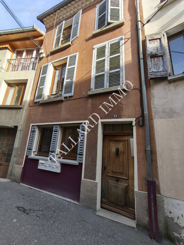 Appartement à TALLARD