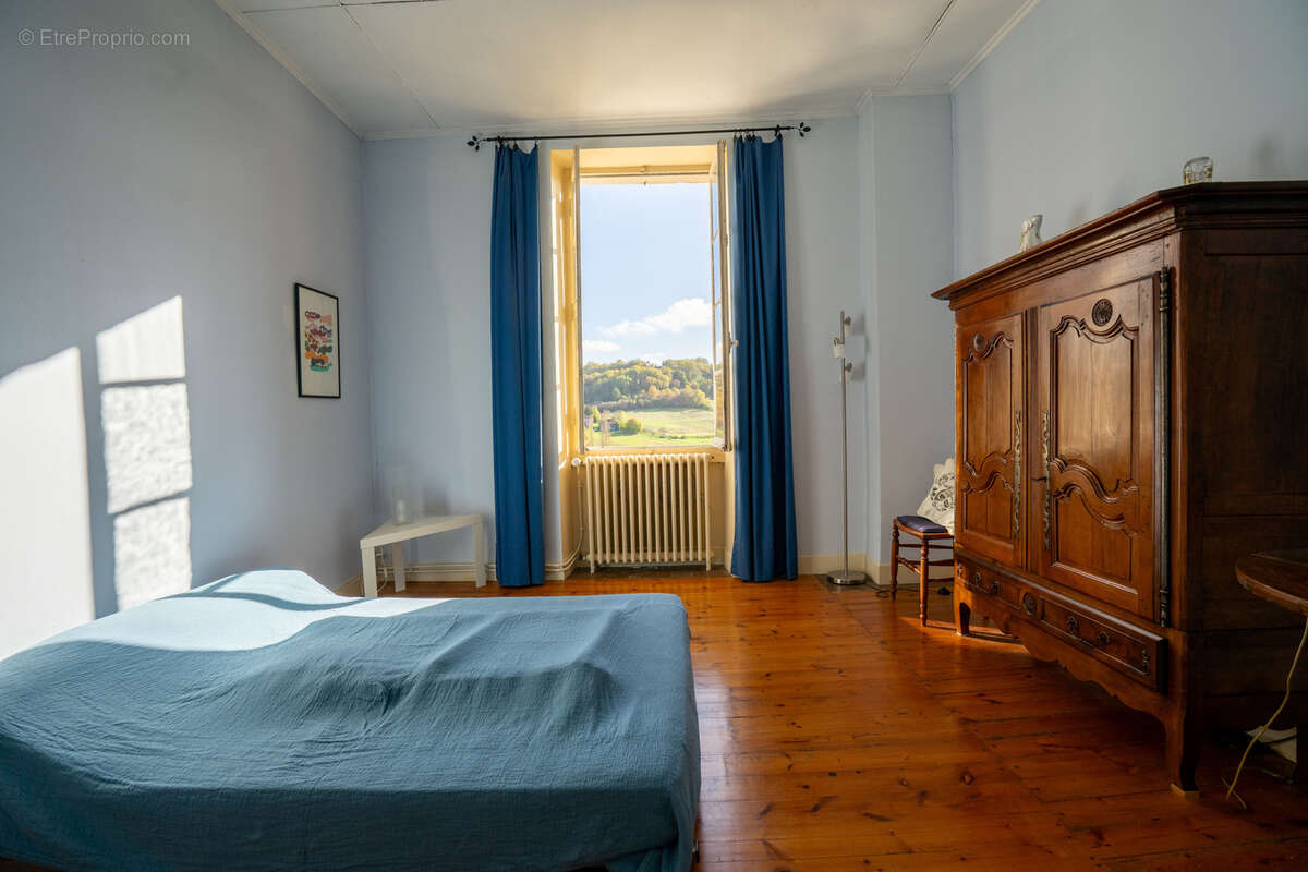 Maison à BAGAT-EN-QUERCY