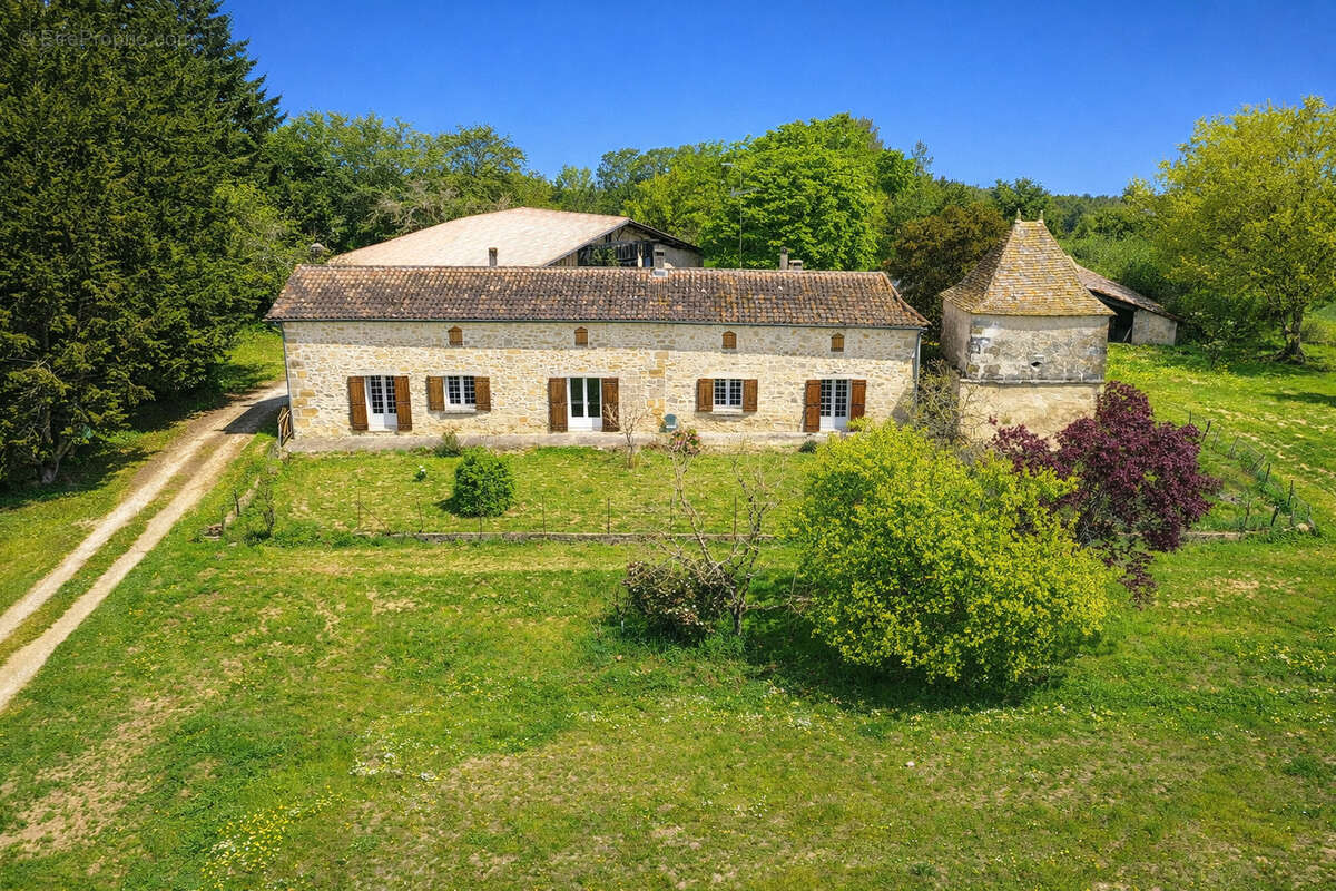 Maison à SAINT-PARDOUX-ISAAC