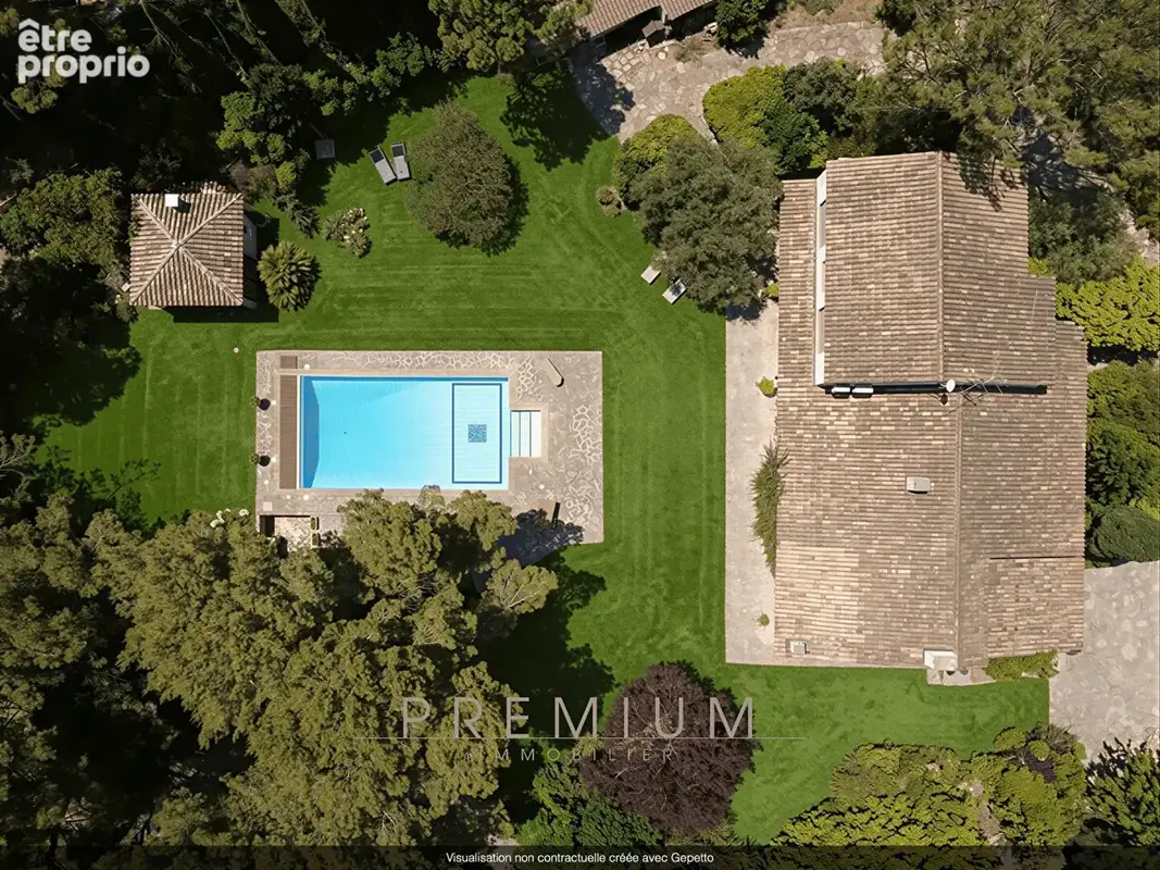 Élégante demeure en pierre avec parc de 6 011 m² et vue panoramique dans un domaine d'exception - photo 2