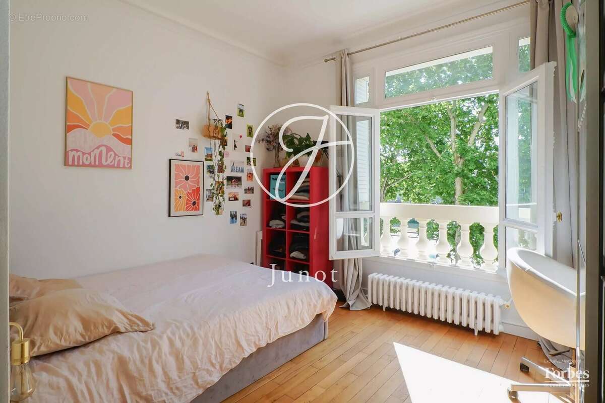 Appartement à PARIS-7E