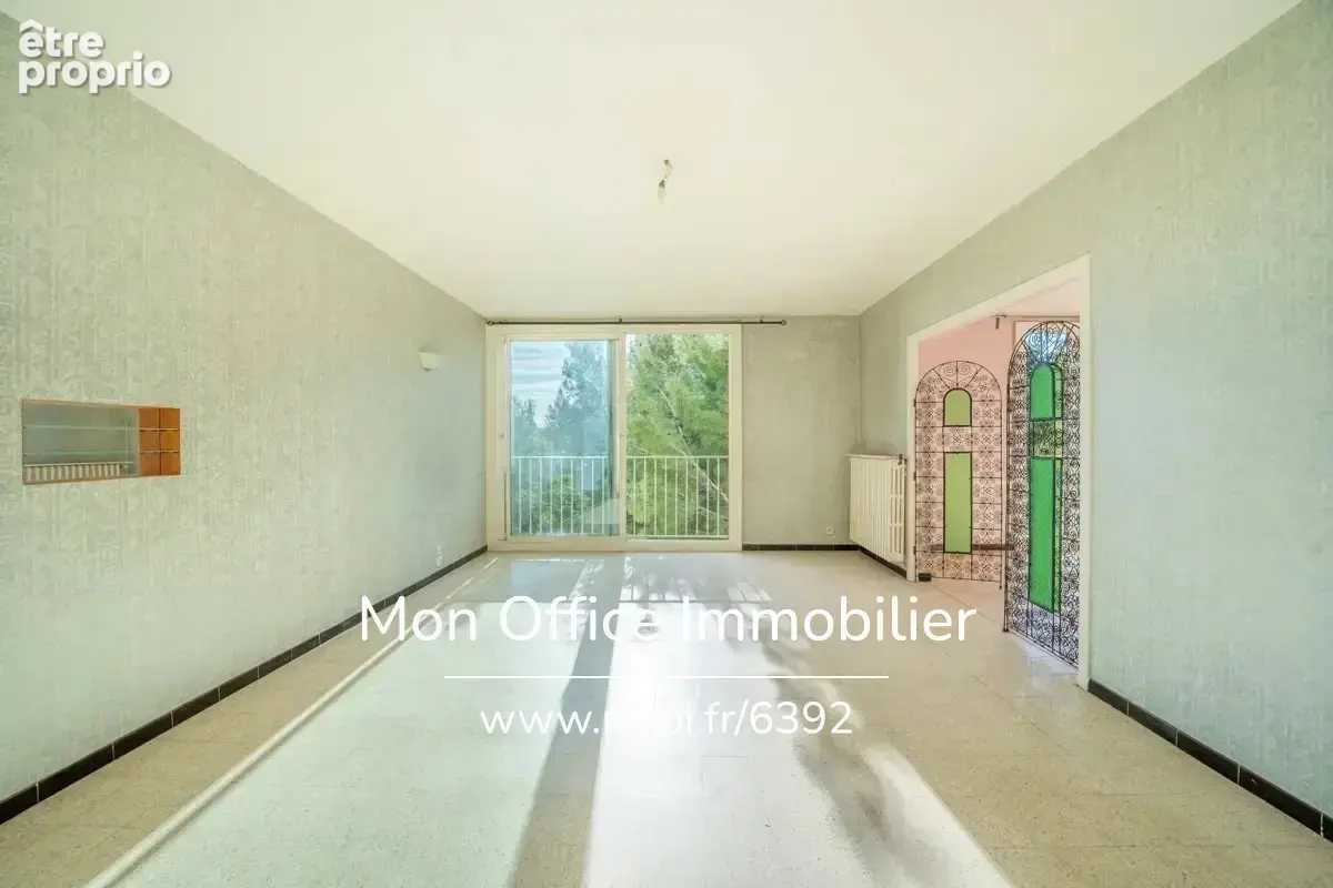 Référence : 6392-MCO - Appartement 4 pièces dernier étage dans une résidence fermée et sécurisée - photo 3