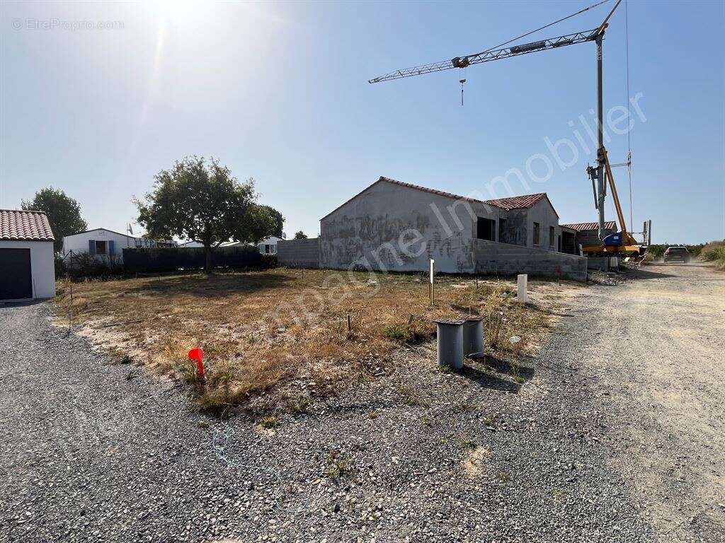 Terrain à BRETIGNOLLES-SUR-MER